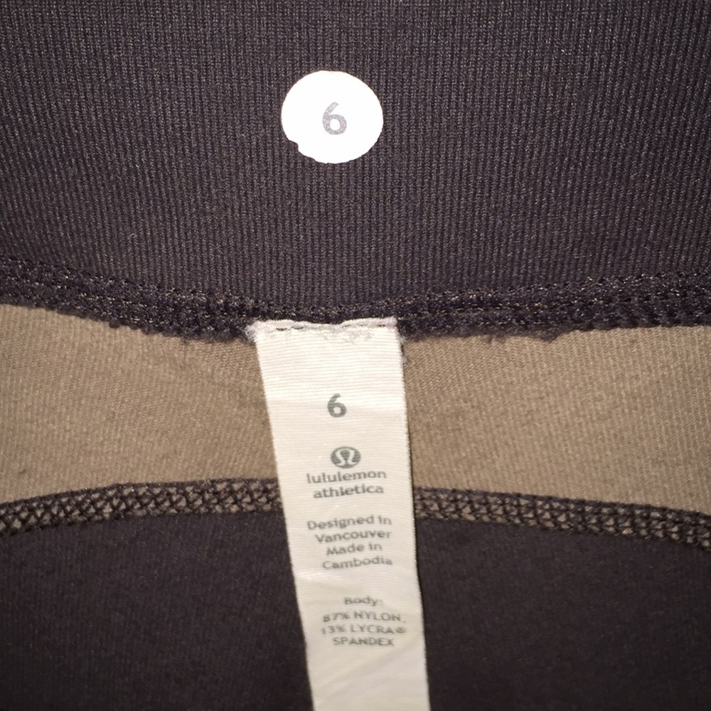 Lululemon Crop Pant - Picture 4 of 6